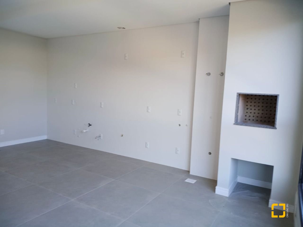 Apartamento com 77m², 3 quartos (sendo 1 suíte), 1 garagem, no bairro Ingleses em Florianópolis