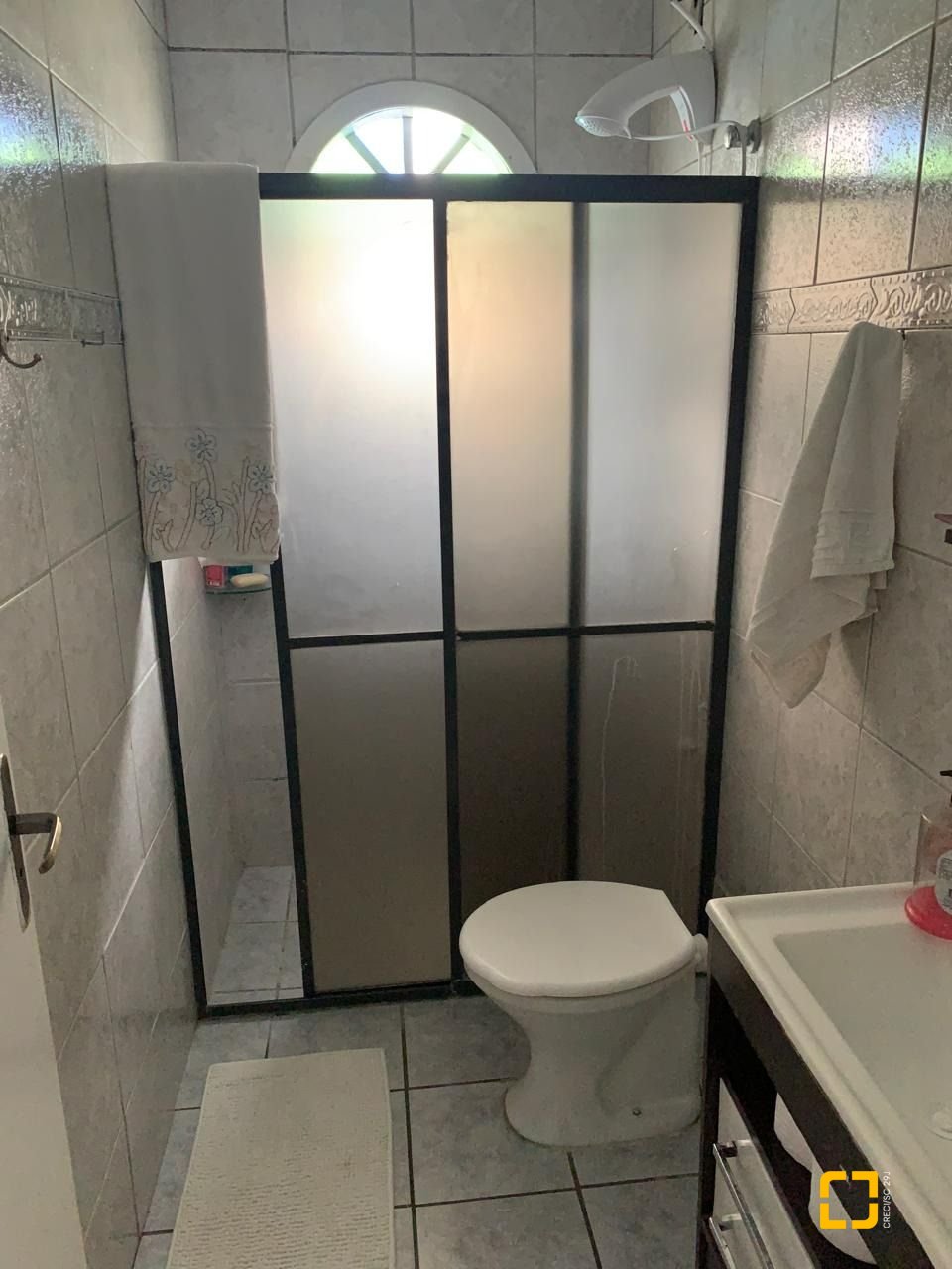 Casa com 207m², 3 quartos (sendo 1 suíte), 3 garagens, no bairro Flor de Nápolis em São José