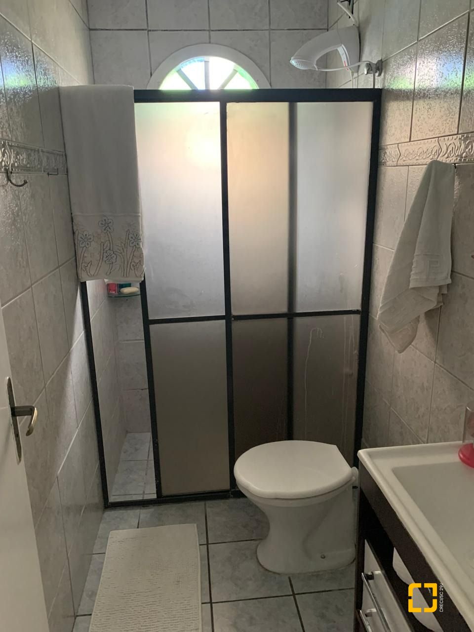 Casa com 207m², 3 quartos (sendo 1 suíte), 3 garagens, no bairro Flor de Nápolis em São José