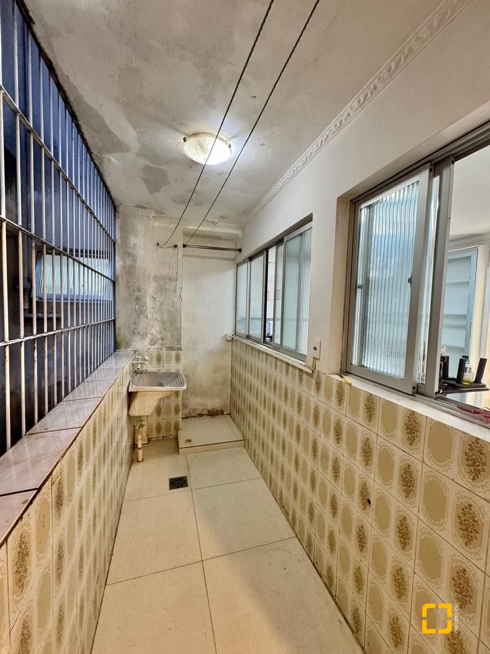 Apartamento com 91m², 3 quartos (sendo 1 suíte), 1 garagem, no bairro Ponta de Baixo em São José