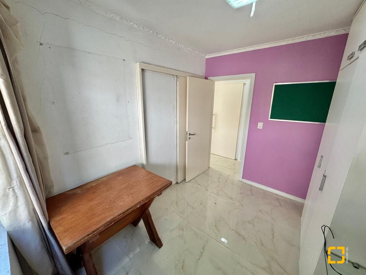 Apartamento com 91m², 3 quartos (sendo 1 suíte), 1 garagem, no bairro Ponta de Baixo em São José
