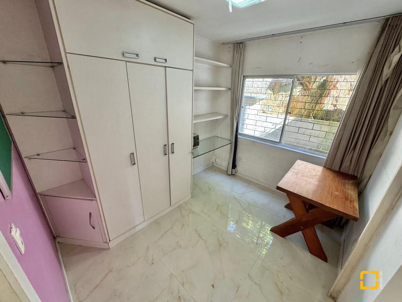 Apartamento com 91m², 3 quartos (sendo 1 suíte), 1 garagem, no bairro Ponta de Baixo em São José