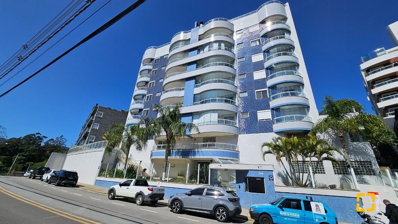 Apartamento com 150m², 7 quartos (sendo 3 suítes), 2 garagens, no bairro João Paulo em Florianópolis