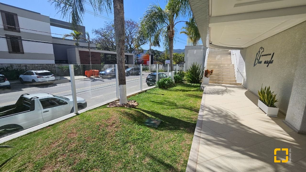 Apartamento com 150m², 7 quartos (sendo 3 suítes), 2 garagens, no bairro João Paulo em Florianópolis