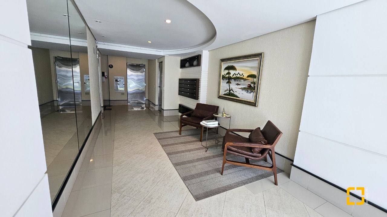 Apartamento com 150m², 7 quartos (sendo 3 suítes), 2 garagens, no bairro João Paulo em Florianópolis