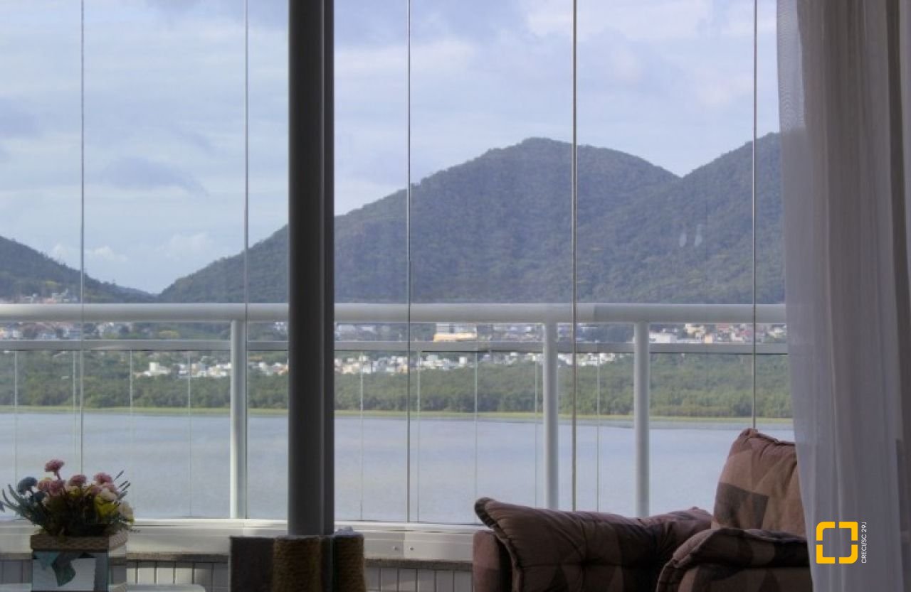 Apartamento com 150m², 7 quartos (sendo 3 suítes), 2 garagens, no bairro João Paulo em Florianópolis