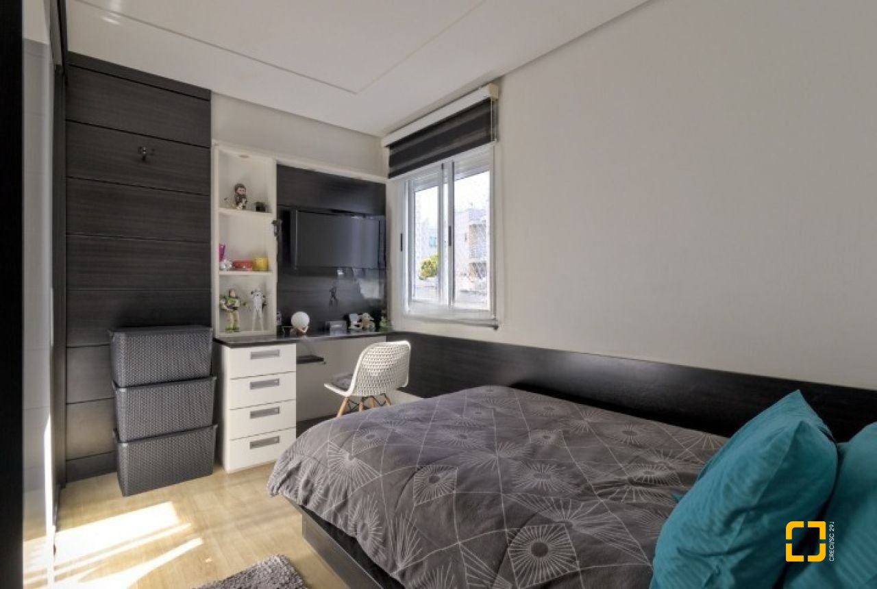 Apartamento com 150m², 7 quartos (sendo 3 suítes), 2 garagens, no bairro João Paulo em Florianópolis