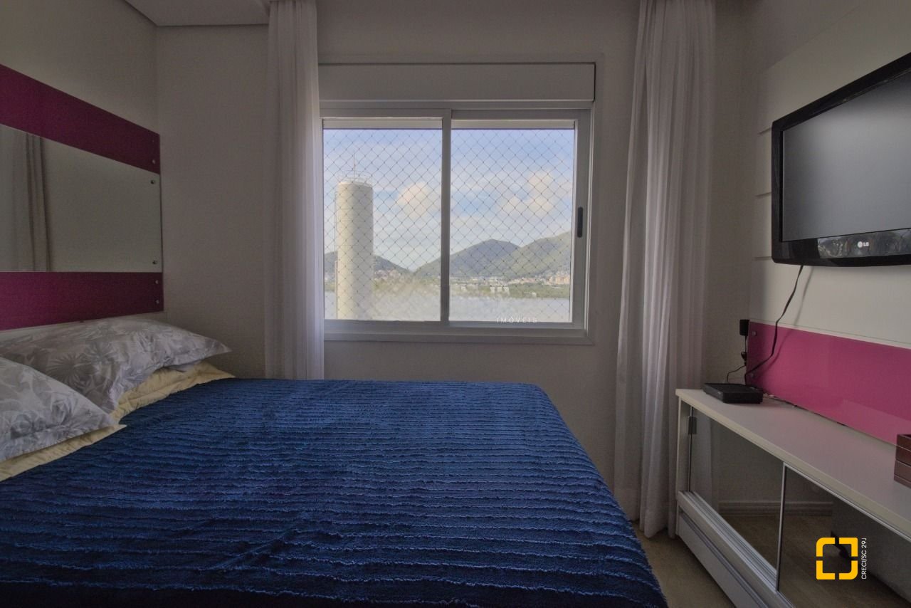 Apartamento com 150m², 7 quartos (sendo 3 suítes), 2 garagens, no bairro João Paulo em Florianópolis