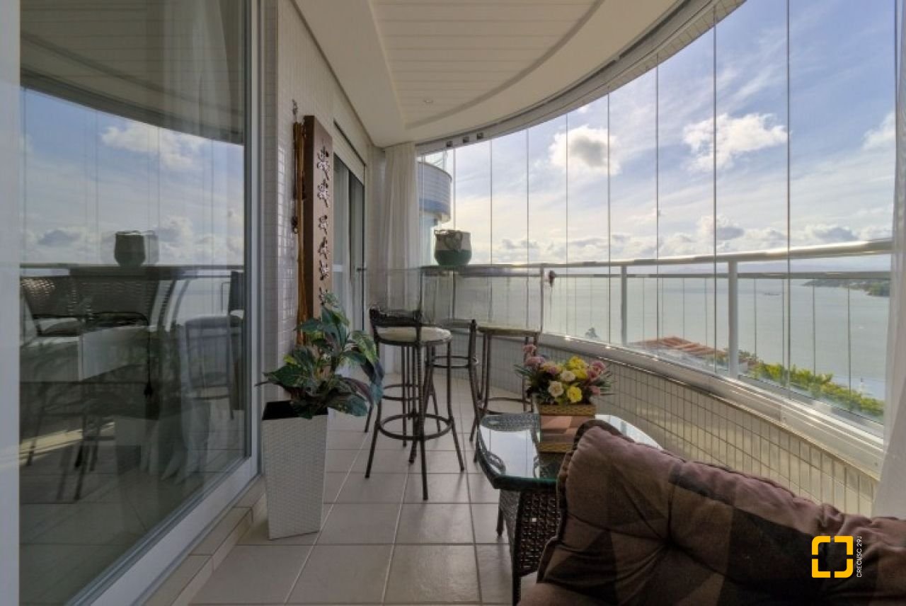 Apartamento com 150m², 7 quartos (sendo 3 suítes), 2 garagens, no bairro João Paulo em Florianópolis