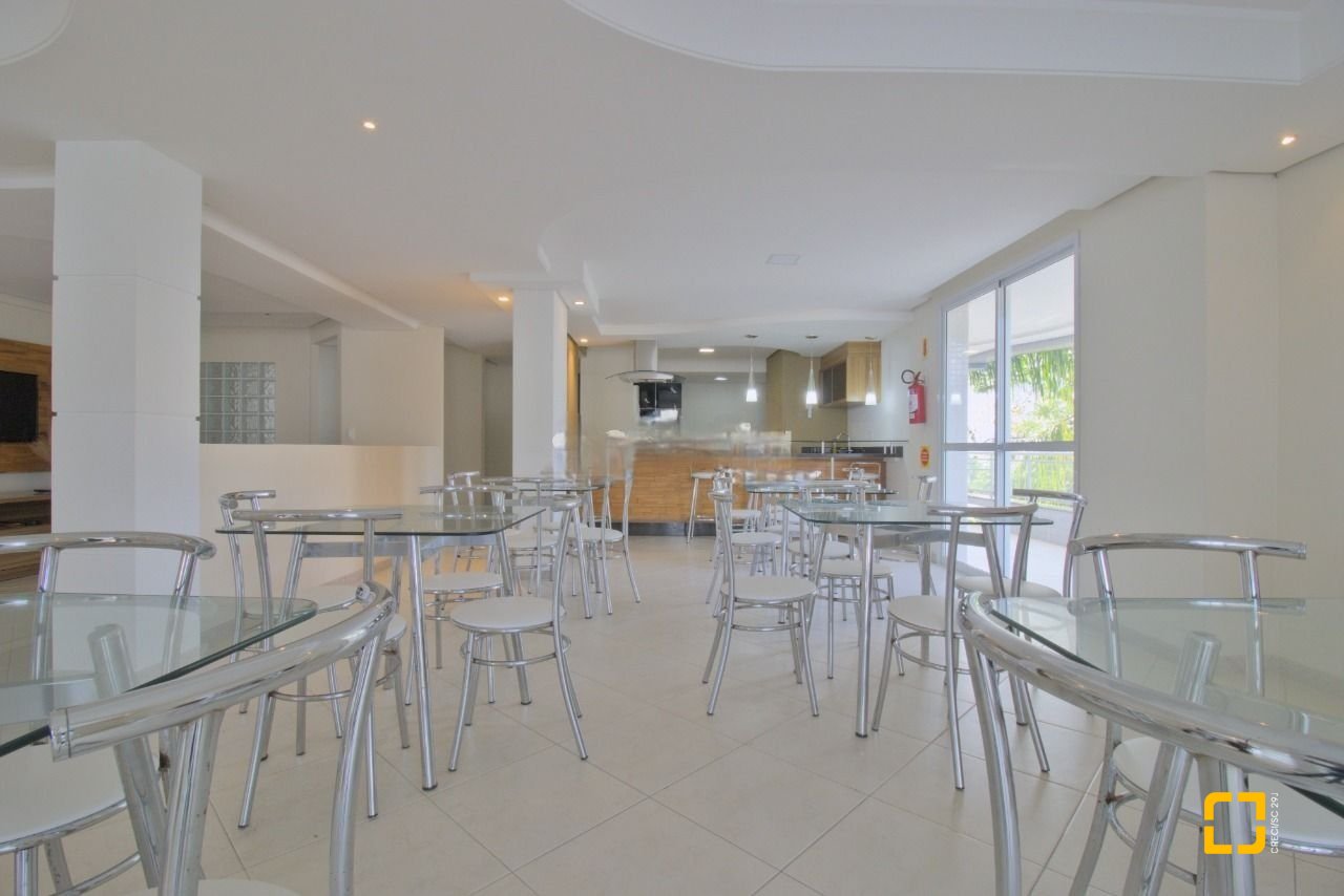 Apartamento com 150m², 7 quartos (sendo 3 suítes), 2 garagens, no bairro João Paulo em Florianópolis