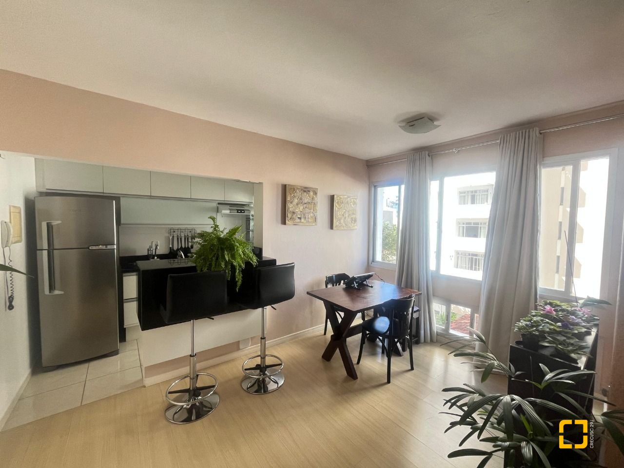 Apartamento com 40m², 1 quarto, no bairro Centro em Florianópolis