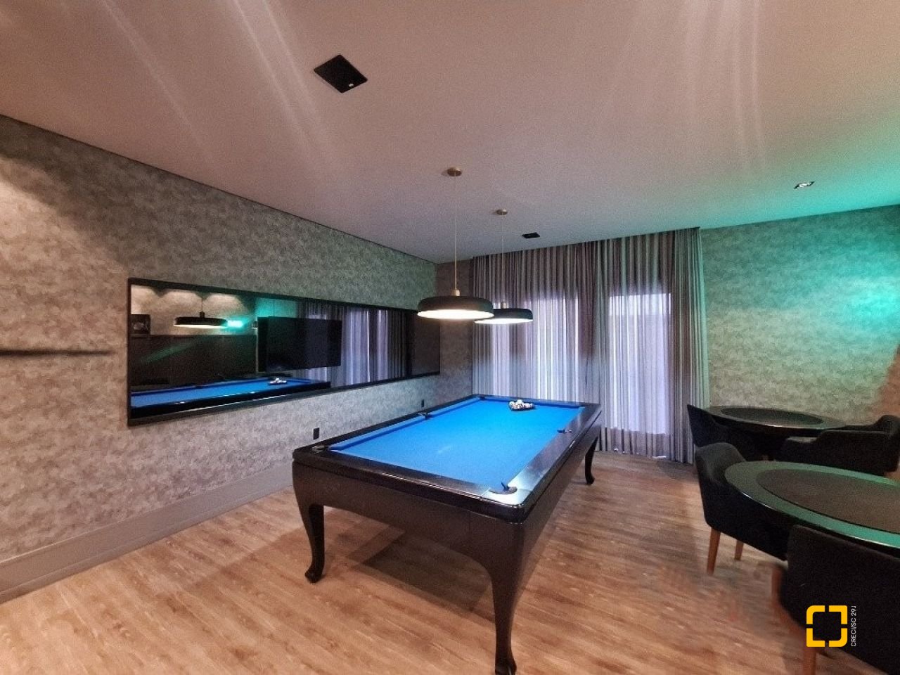 Apartamento com 107m², 3 quartos (sendo 1 suíte), 2 garagens, no bairro Campinas em São José