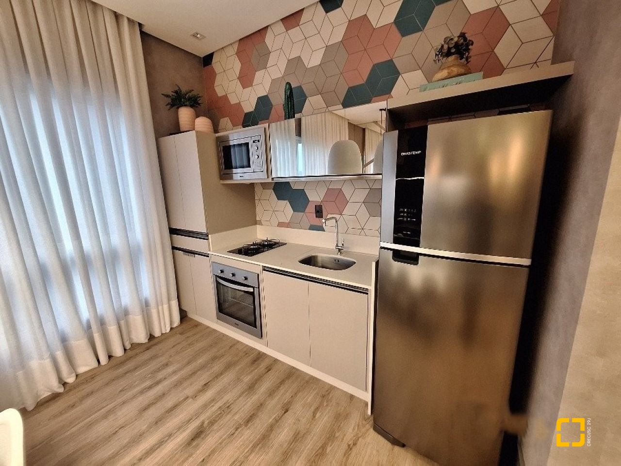 Apartamento com 107m², 3 quartos (sendo 1 suíte), 2 garagens, no bairro Campinas em São José