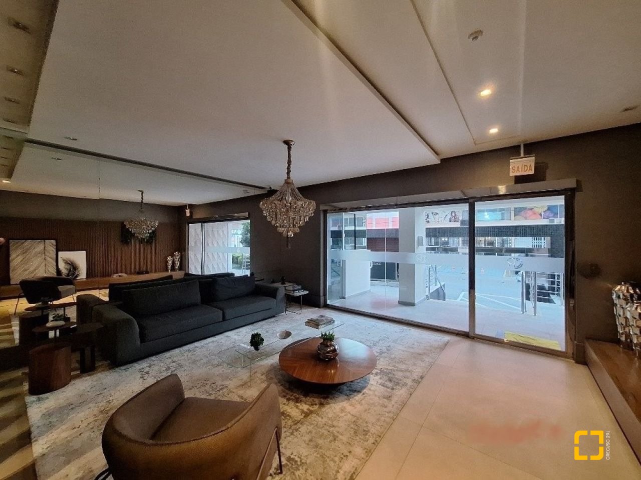 Apartamento com 107m², 3 quartos (sendo 1 suíte), 2 garagens, no bairro Campinas em São José