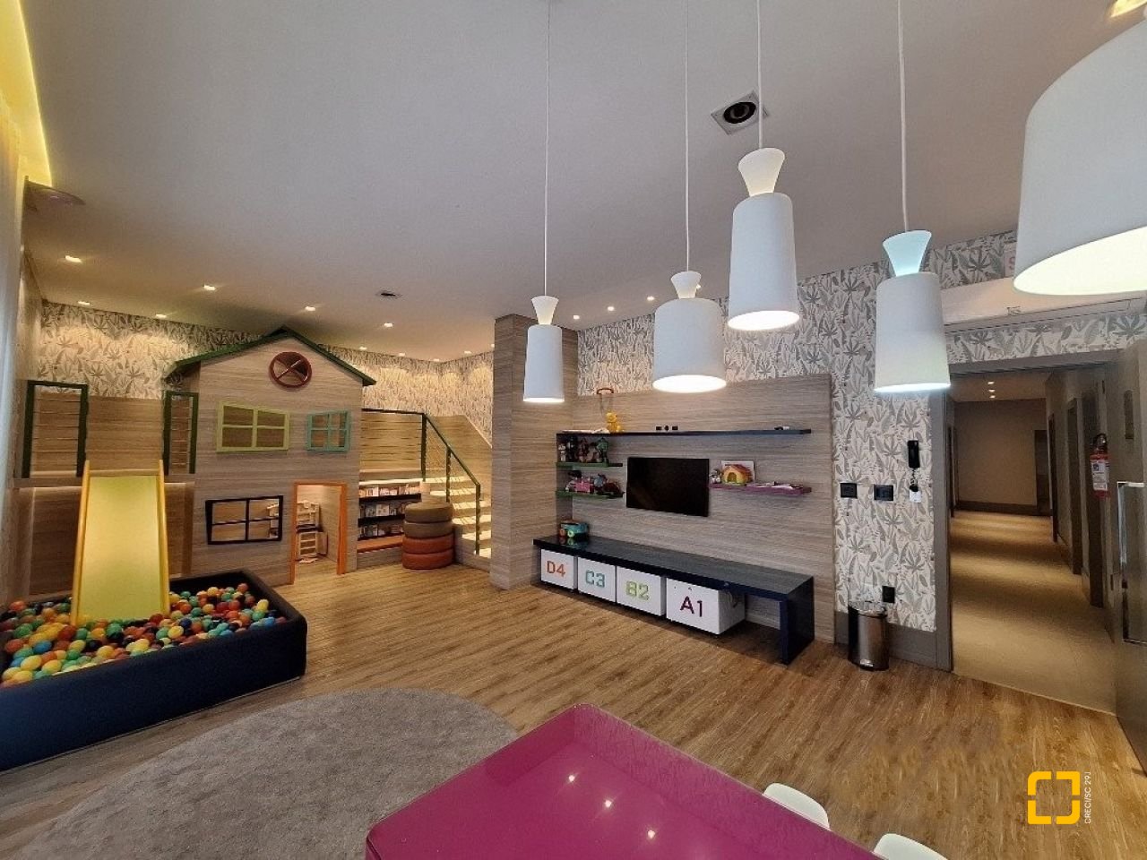 Apartamento com 107m², 3 quartos (sendo 1 suíte), 2 garagens, no bairro Campinas em São José