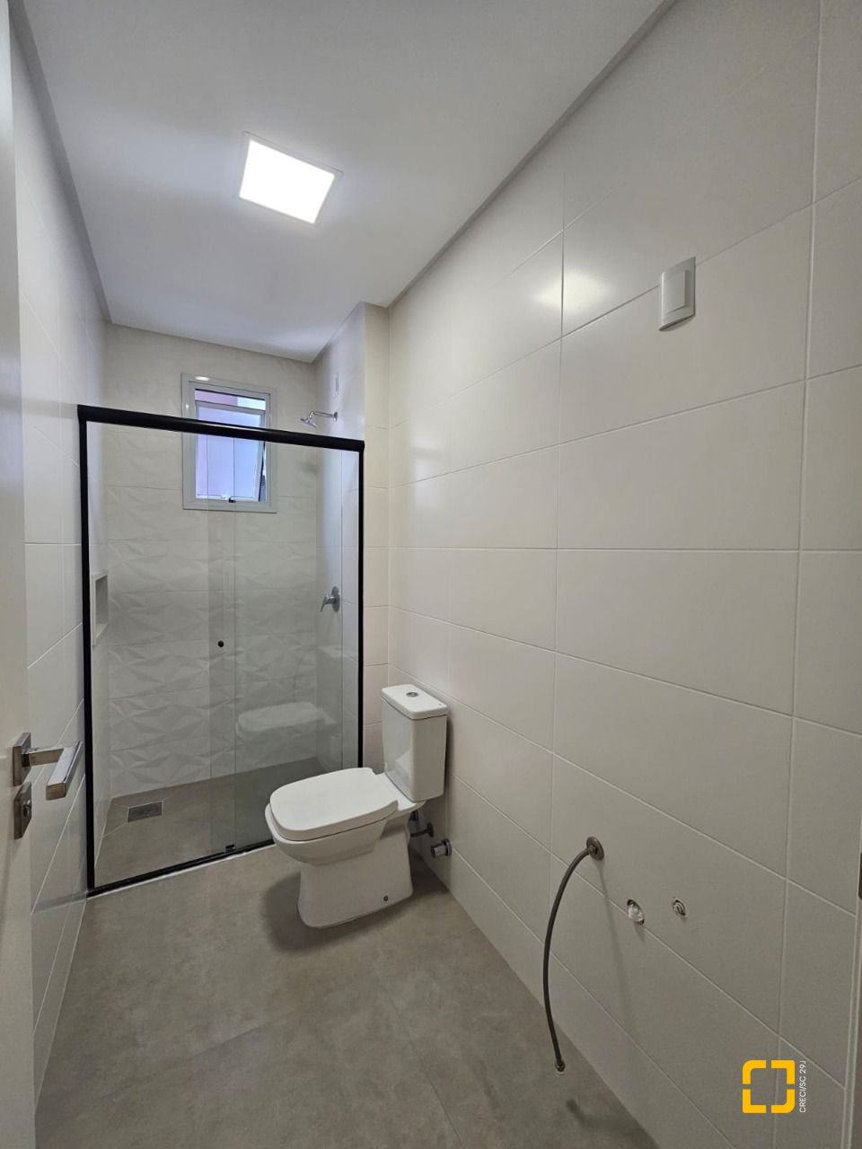 Apartamento com 107m², 3 quartos (sendo 1 suíte), 2 garagens, no bairro Campinas em São José