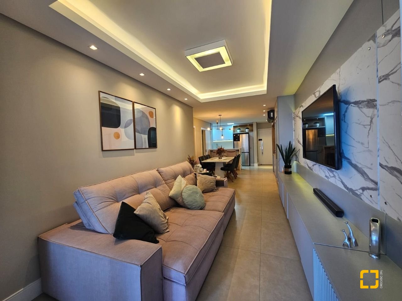 Apartamento com 107m², 3 quartos (sendo 1 suíte), 2 garagens, no bairro Campinas em São José