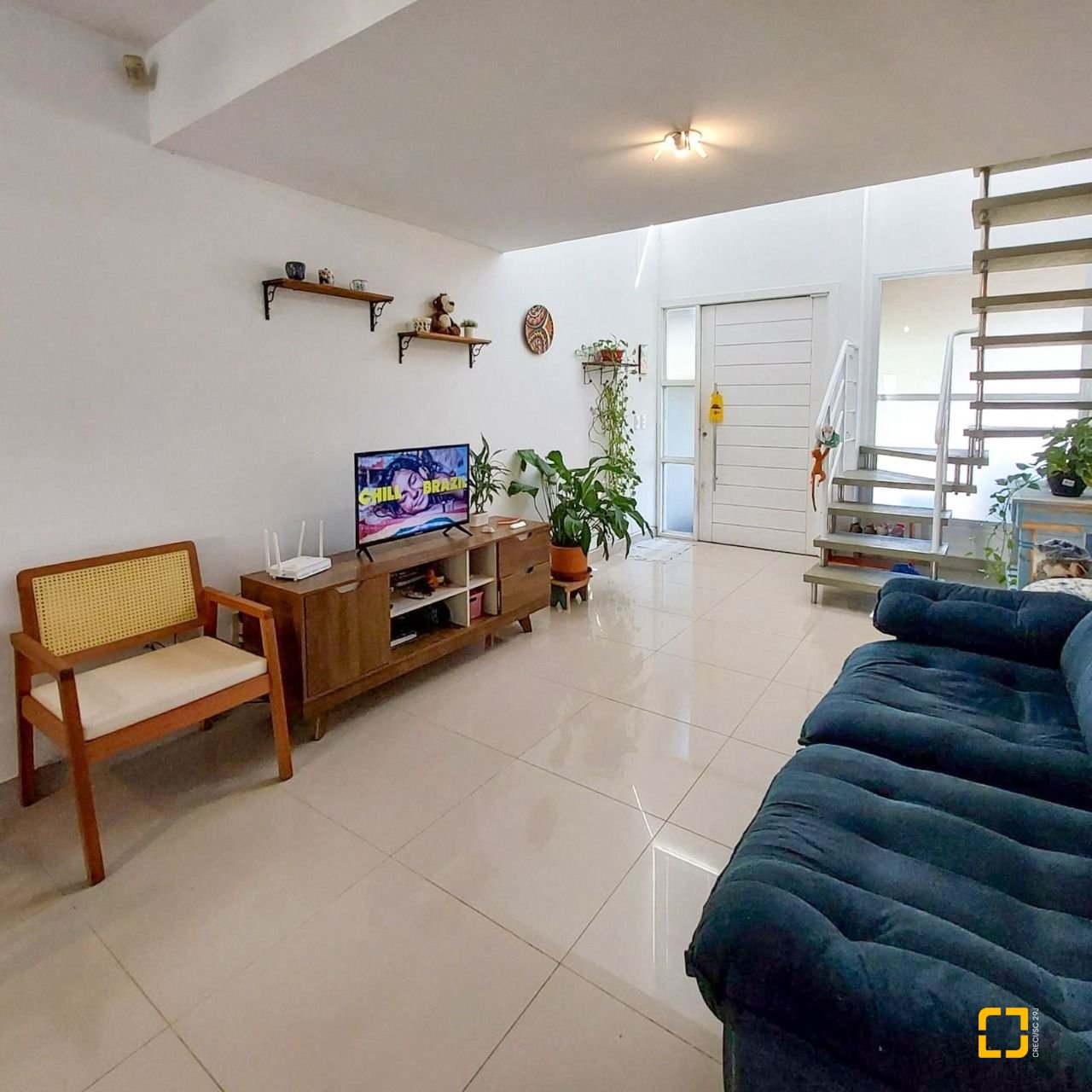 Casa com 99m², 4 quartos (sendo 2 suítes), 2 garagens, no bairro Ribeirão da Ilha em Florianópolis