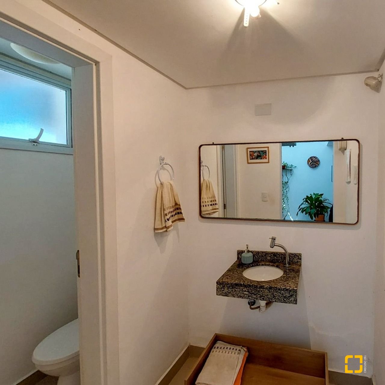 Casa com 99m², 4 quartos (sendo 2 suítes), 2 garagens, no bairro Ribeirão da Ilha em Florianópolis