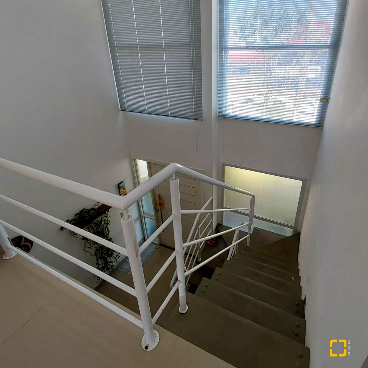 Casa com 99m², 4 quartos (sendo 2 suítes), 2 garagens, no bairro Ribeirão da Ilha em Florianópolis