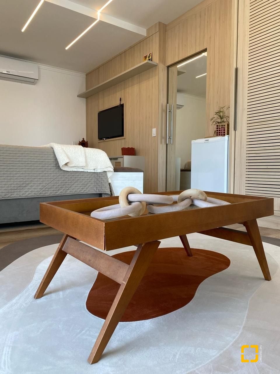 Casa com 365m², 3 quartos (sendo 3 suítes), 11 garagens, no bairro Beiramar em Florianópolis