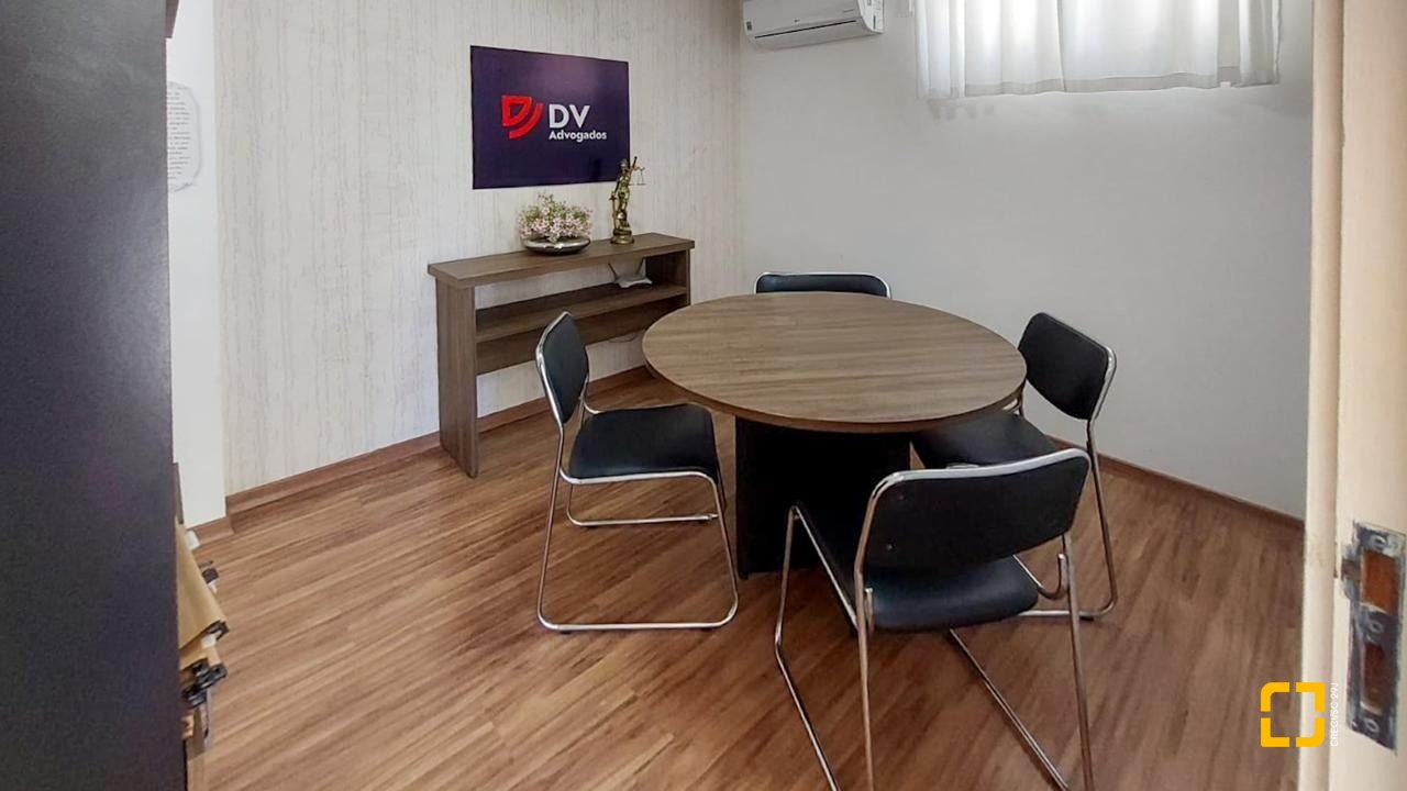Casa com 322m², 6 quartos (sendo 3 suítes), 2 garagens, no bairro Lagoa da Conceição em Florianópolis
