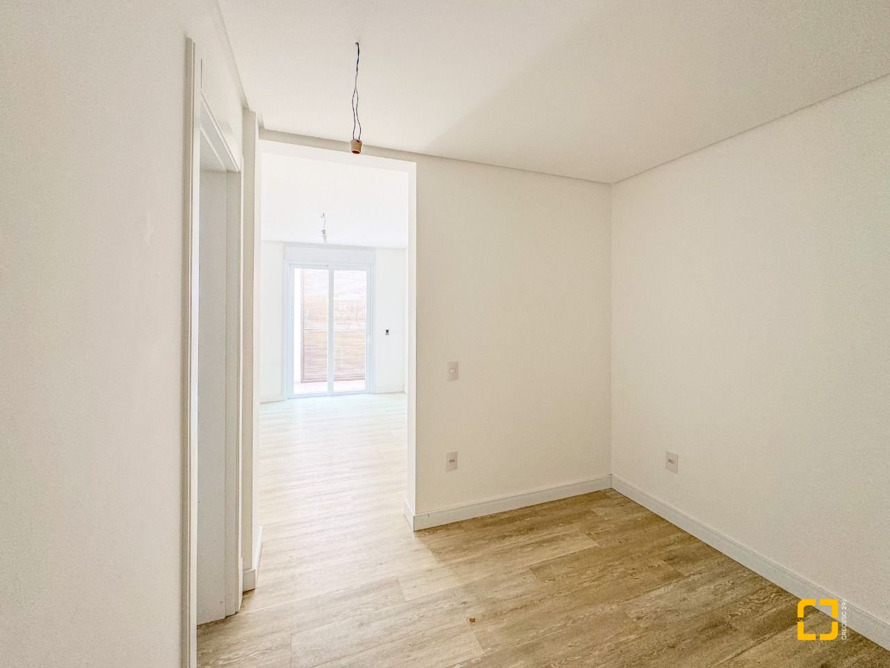 Casa com 450m², 8 quartos (sendo 4 suítes), 4 garagens, no bairro Jurerê Internacional em Florianópolis