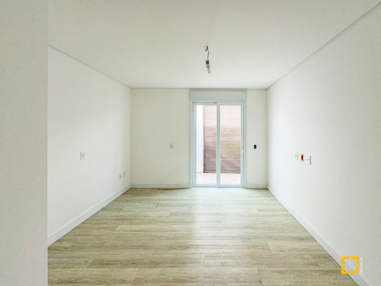 Casa com 450m², 8 quartos (sendo 4 suítes), 4 garagens, no bairro Jurerê Internacional em Florianópolis