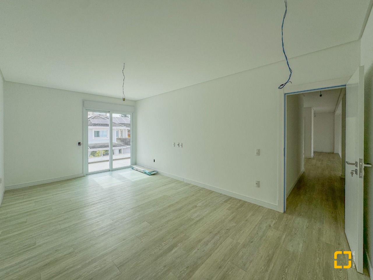 Casa com 450m², 8 quartos (sendo 4 suítes), 4 garagens, no bairro Jurerê Internacional em Florianópolis