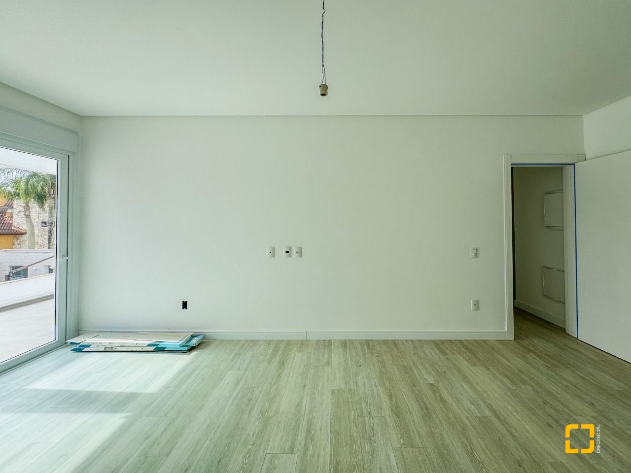 Casa com 450m², 8 quartos (sendo 4 suítes), 4 garagens, no bairro Jurerê Internacional em Florianópolis