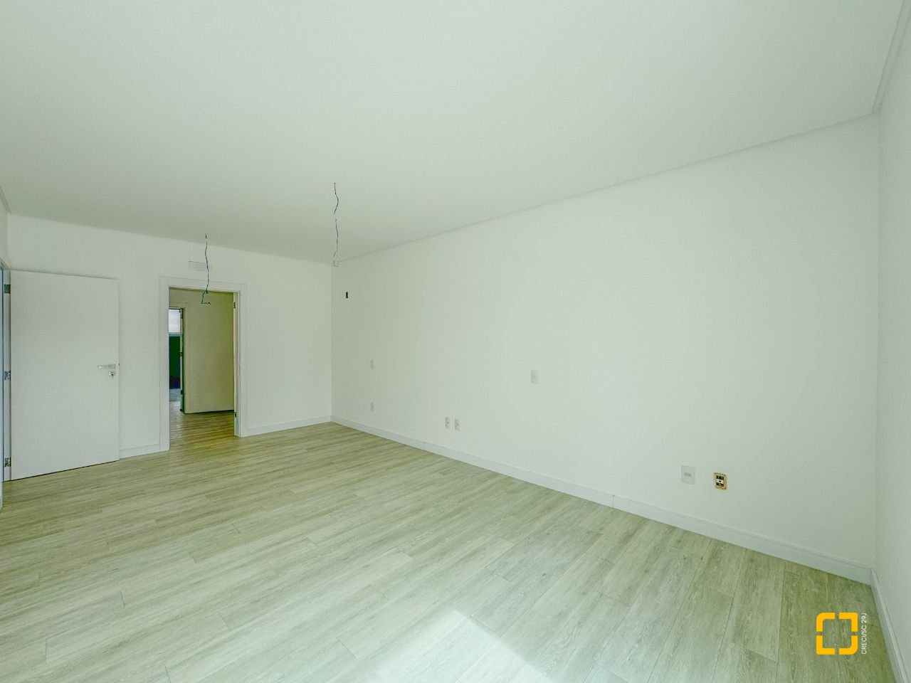 Casa com 450m², 8 quartos (sendo 4 suítes), 4 garagens, no bairro Jurerê Internacional em Florianópolis