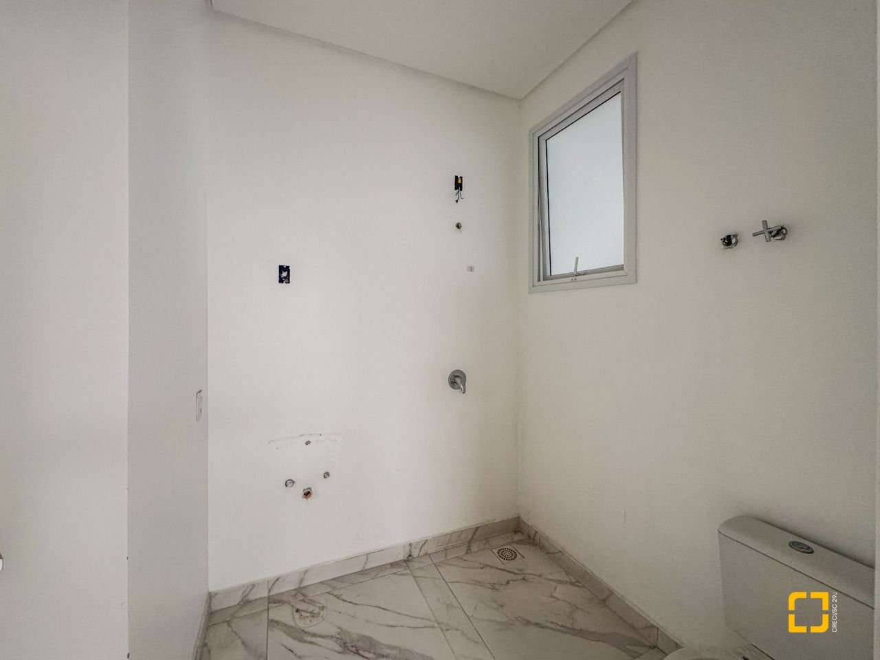 Casa com 450m², 8 quartos (sendo 4 suítes), 4 garagens, no bairro Jurerê Internacional em Florianópolis