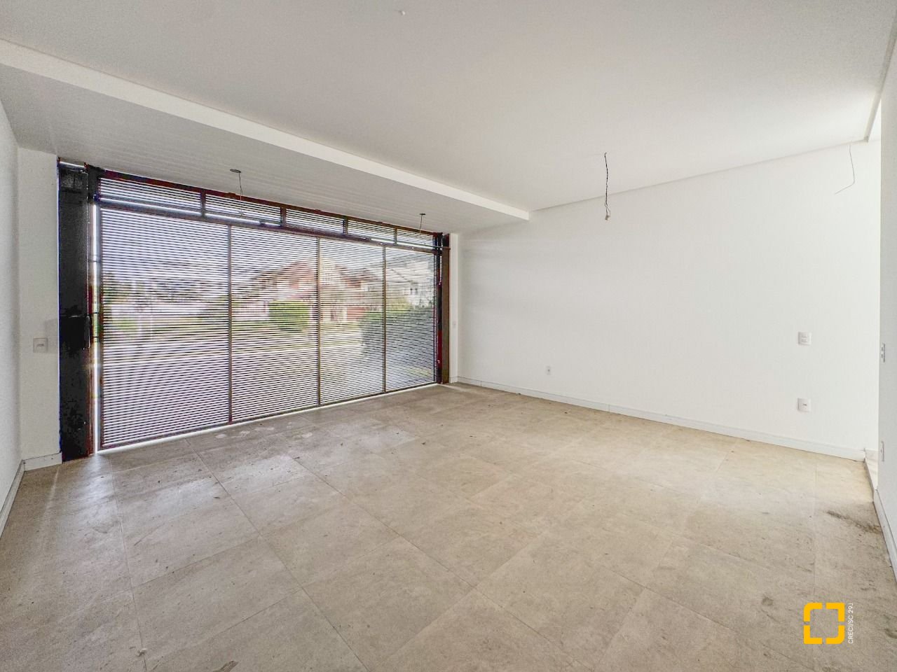 Casa com 450m², 8 quartos (sendo 4 suítes), 4 garagens, no bairro Jurerê Internacional em Florianópolis