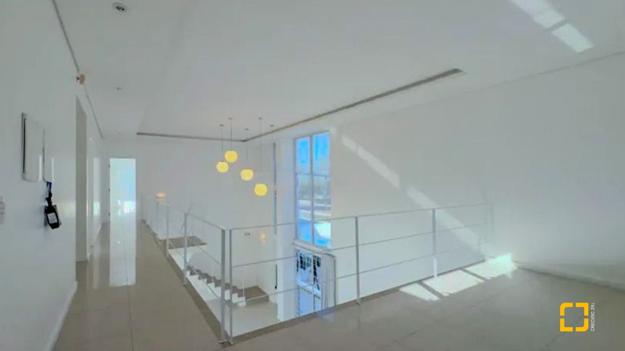 Casa com 485m², 5 quartos (sendo 3 suítes), 4 garagens, no bairro Jurerê Internacional em Florianópolis