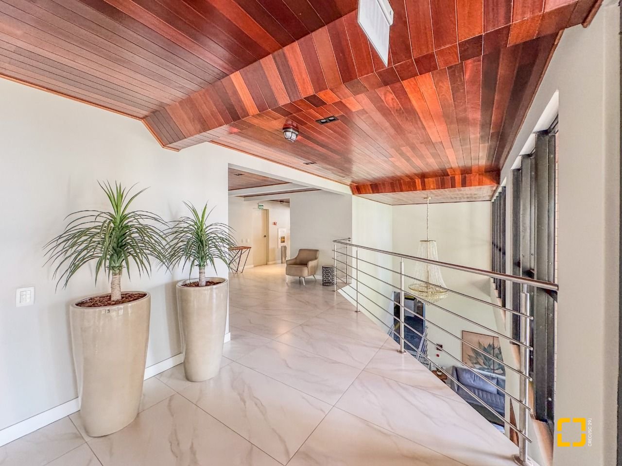 Apartamento com 122m², 4 quartos (sendo 1 suíte), 1 garagem, no bairro Centro em Florianópolis