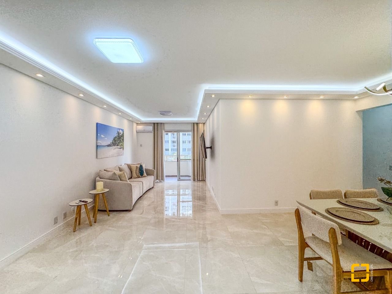 Apartamento com 122m², 4 quartos (sendo 1 suíte), 1 garagem, no bairro Centro em Florianópolis