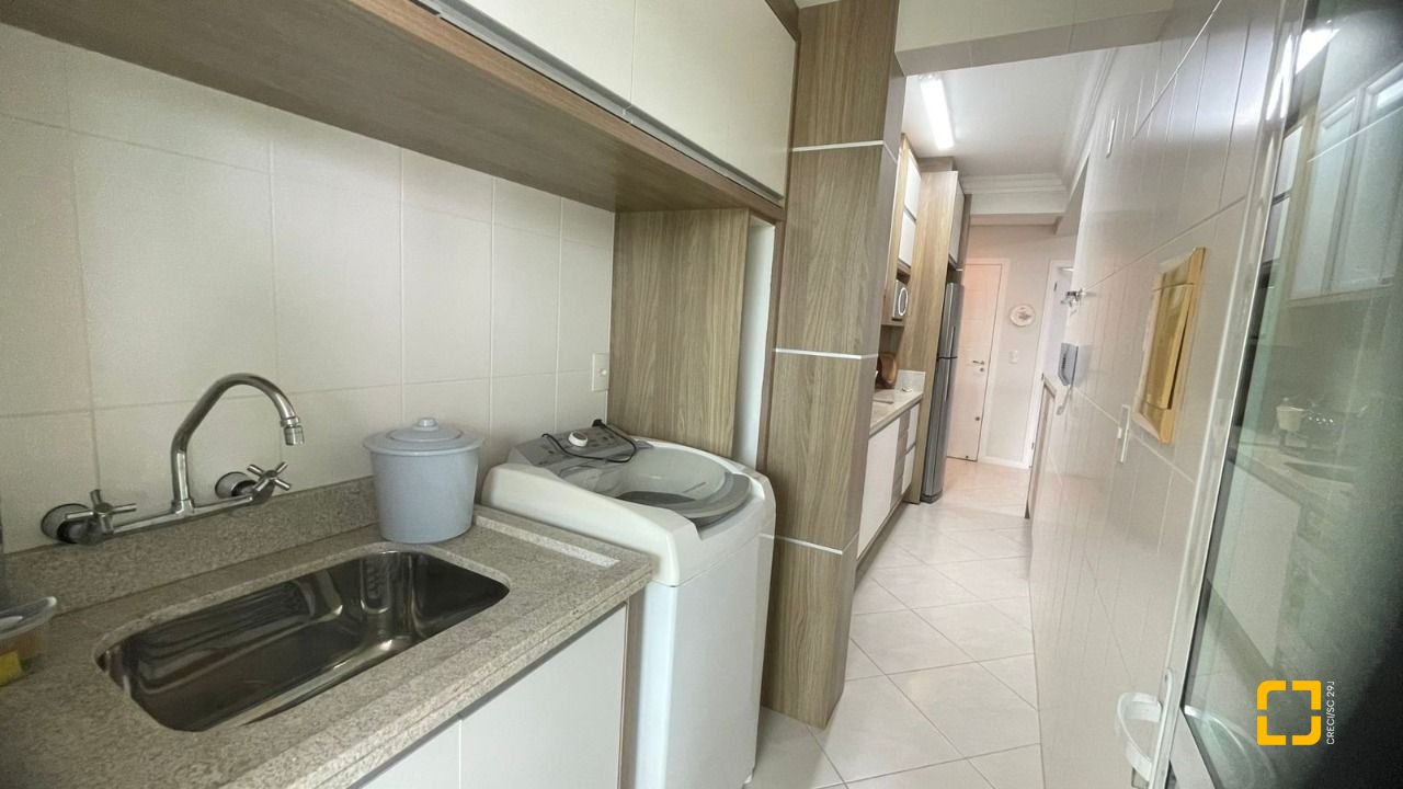 Apartamento com 114m², 4 quartos (sendo 1 suíte), 2 garagens, no bairro Ingleses em Florianópolis