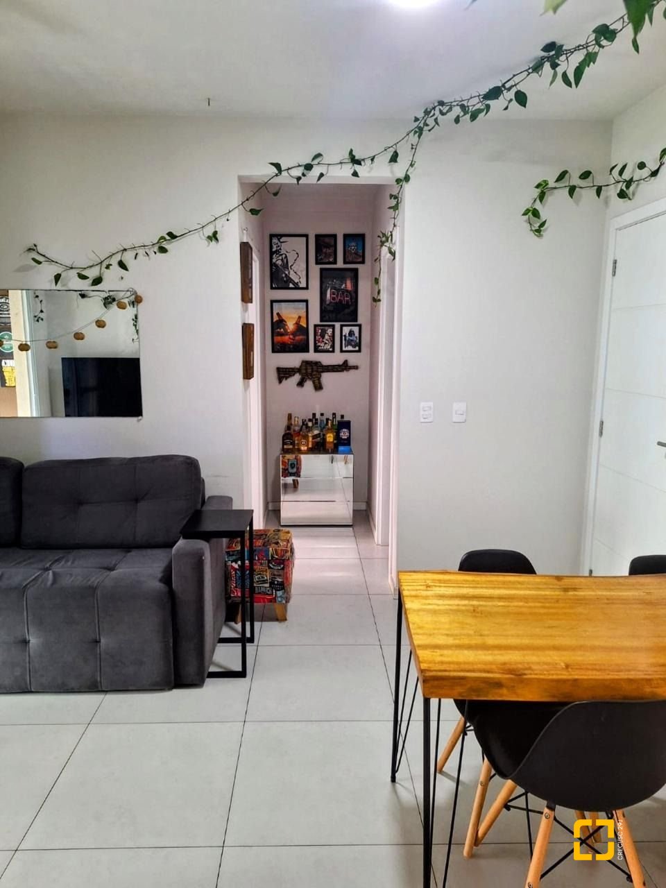 Apartamento com 48m², 1 quarto (sendo 1 suíte), 1 garagem, no bairro Praia Comprida em São José