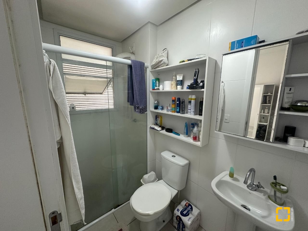 Apartamento com 48m², 1 quarto (sendo 1 suíte), 1 garagem, no bairro Praia Comprida em São José
