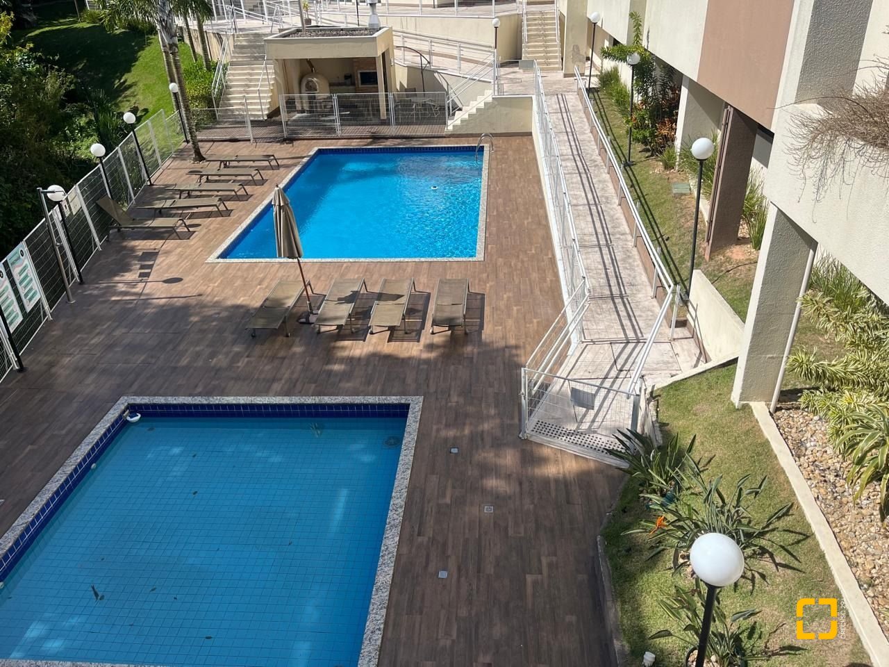 Apartamento com 48m², 1 quarto (sendo 1 suíte), 1 garagem, no bairro Praia Comprida em São José