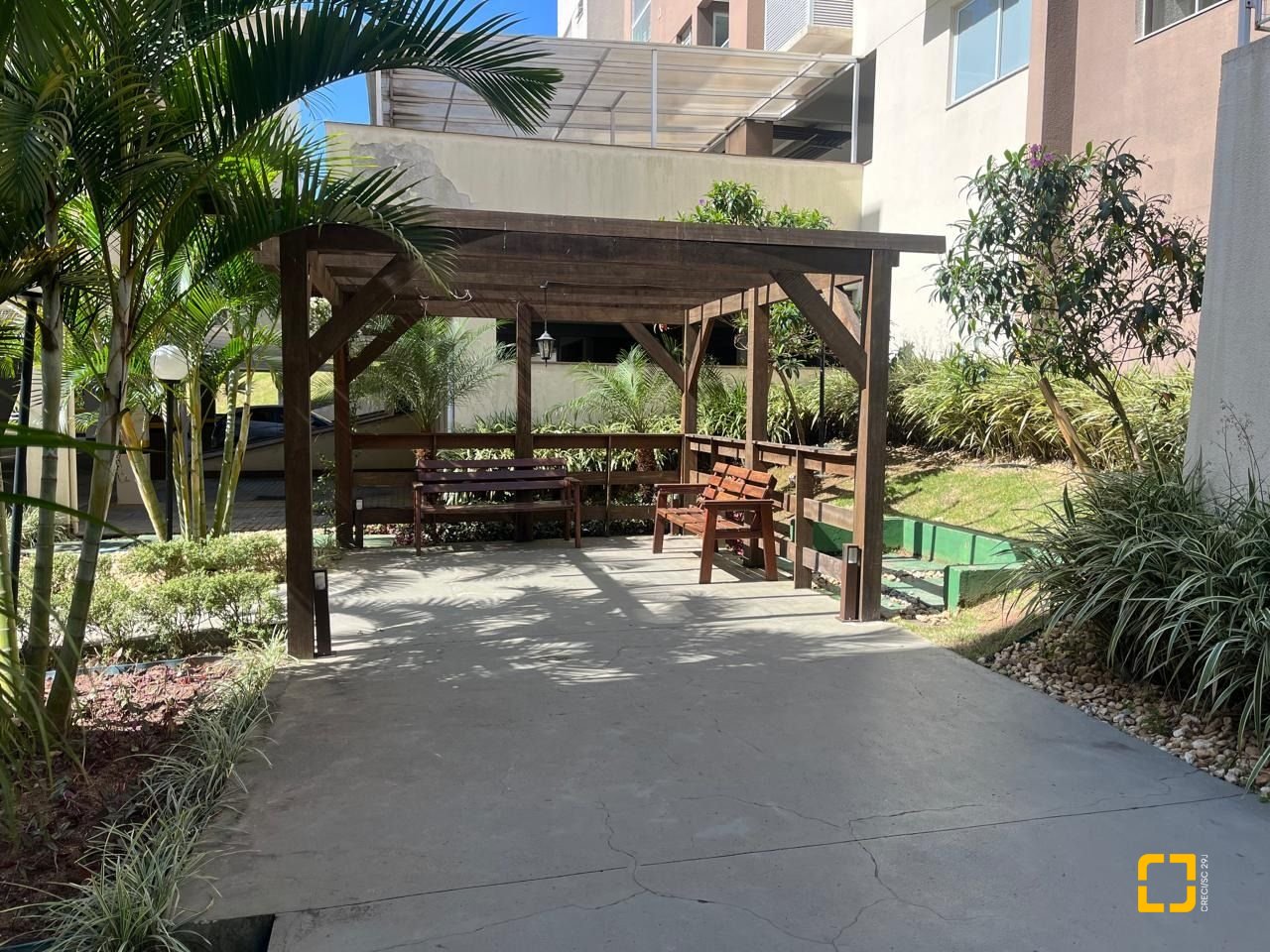 Apartamento com 48m², 1 quarto (sendo 1 suíte), 1 garagem, no bairro Praia Comprida em São José