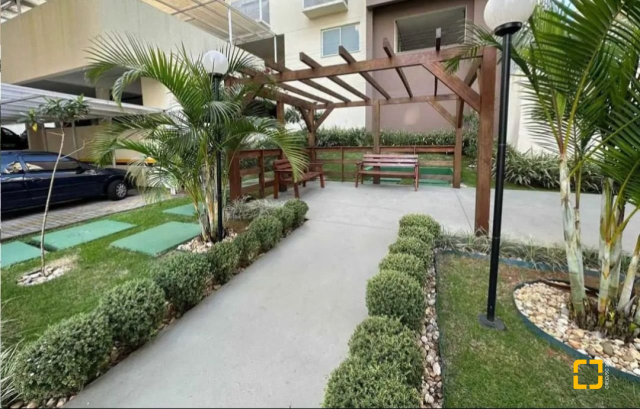 Apartamento com 48m², 1 quarto (sendo 1 suíte), 1 garagem, no bairro Praia Comprida em São José
