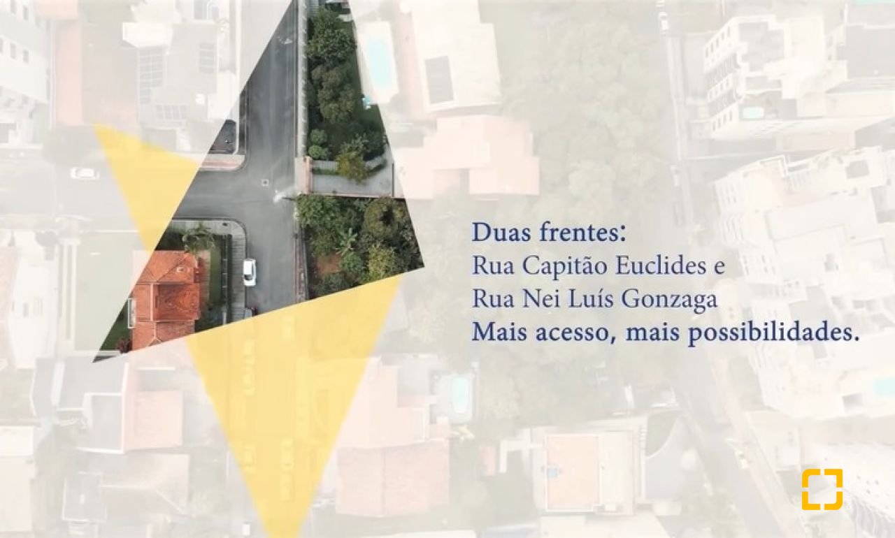 Terreno com 1427m², no bairro Coqueiros em Florianópolis