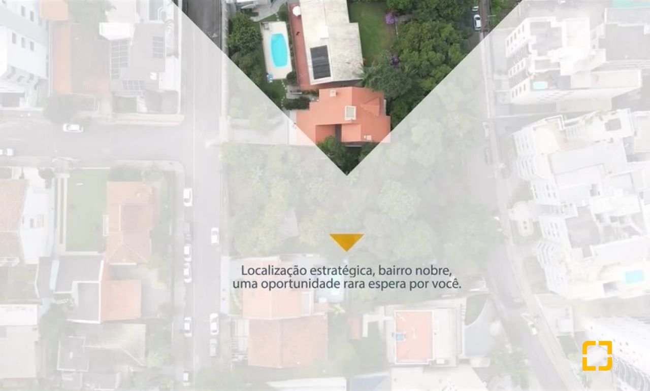 Terreno com 1427m², no bairro Coqueiros em Florianópolis