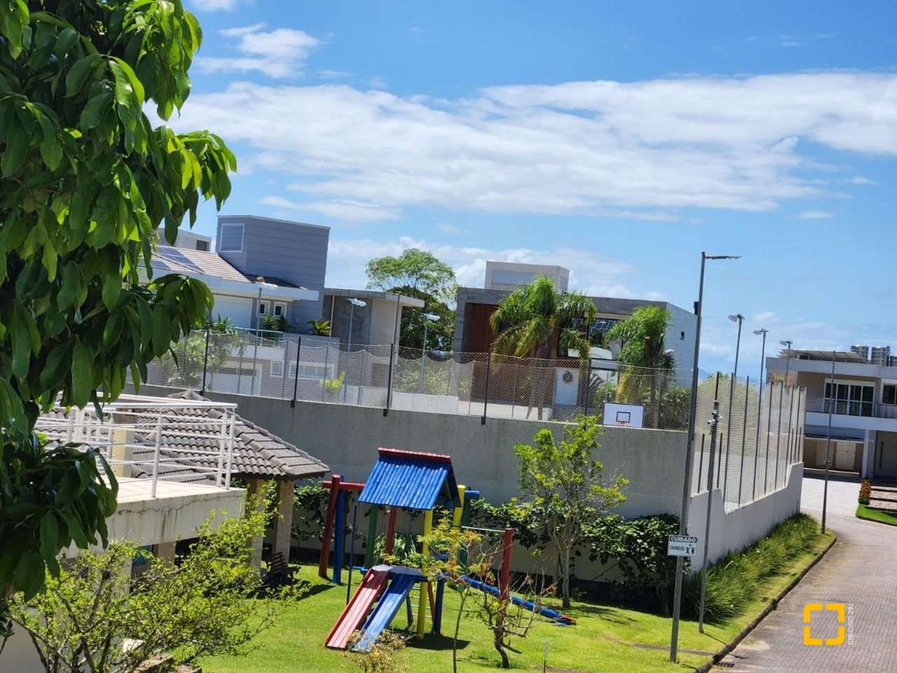Terreno com 794m², no bairro Córrego Grande em Florianópolis