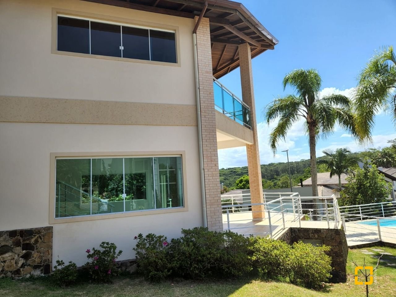 Terreno com 794m², no bairro Córrego Grande em Florianópolis