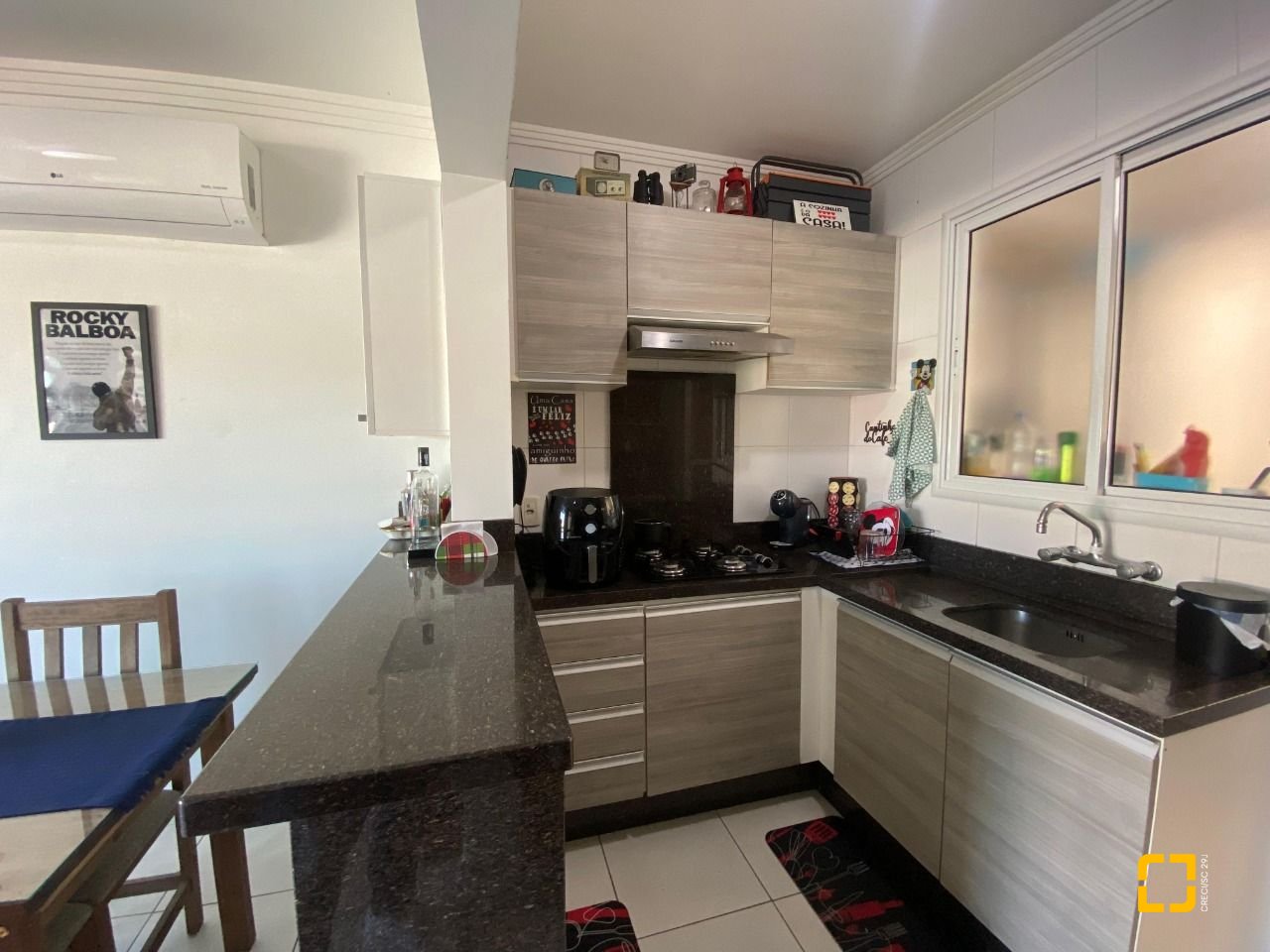 Apartamento com 90m², 3 quartos (sendo 1 suíte), 1 garagem, no bairro Ipiranga em São José