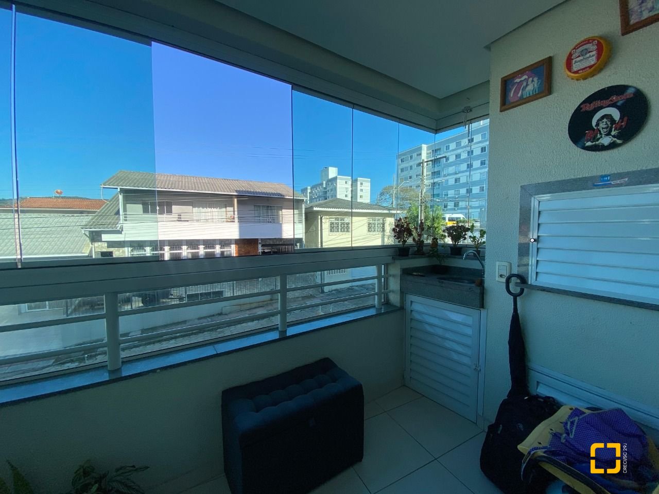 Apartamento com 90m², 3 quartos (sendo 1 suíte), 1 garagem, no bairro Ipiranga em São José
