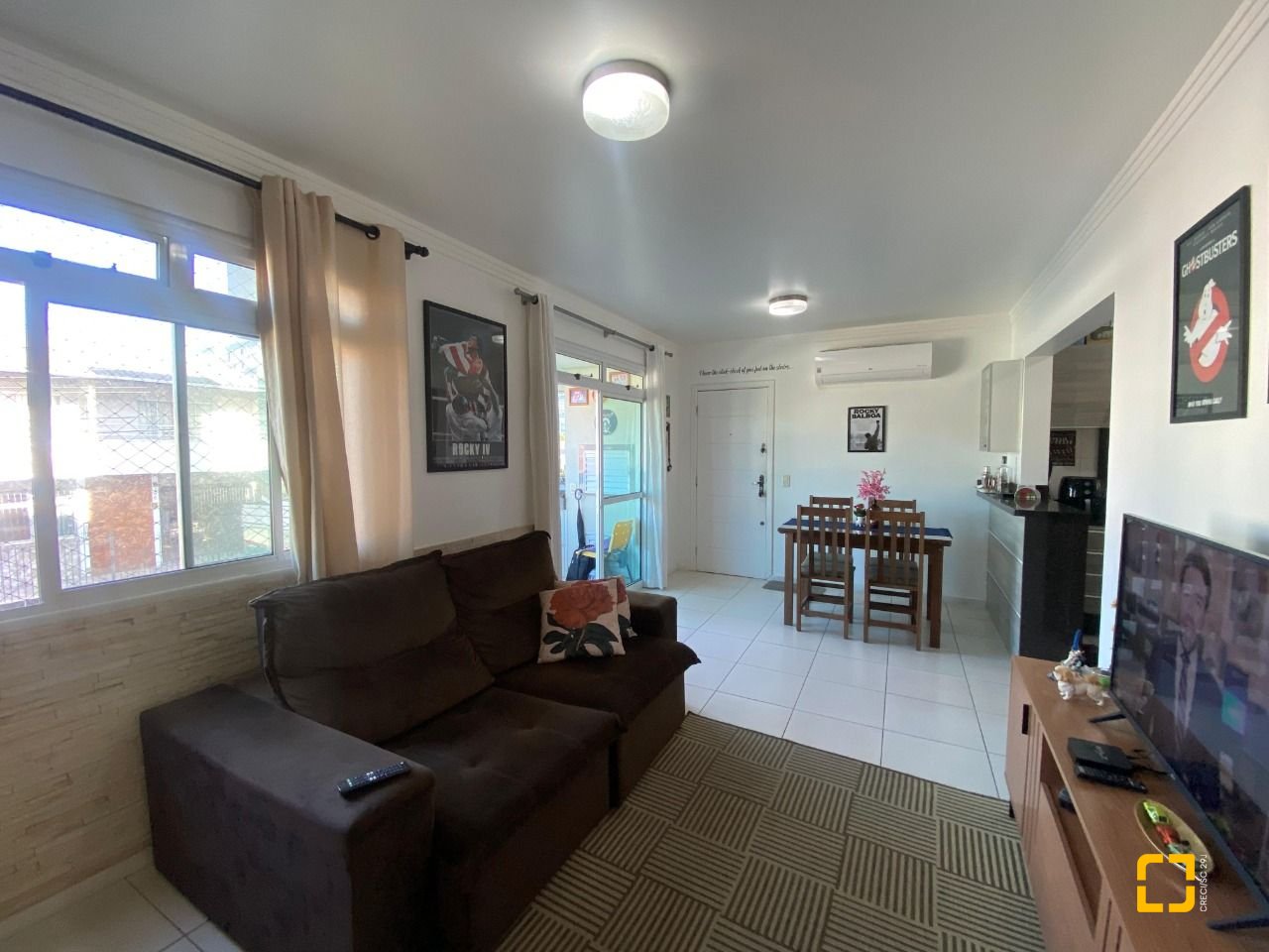 Apartamento com 90m², 3 quartos (sendo 1 suíte), 1 garagem, no bairro Ipiranga em São José