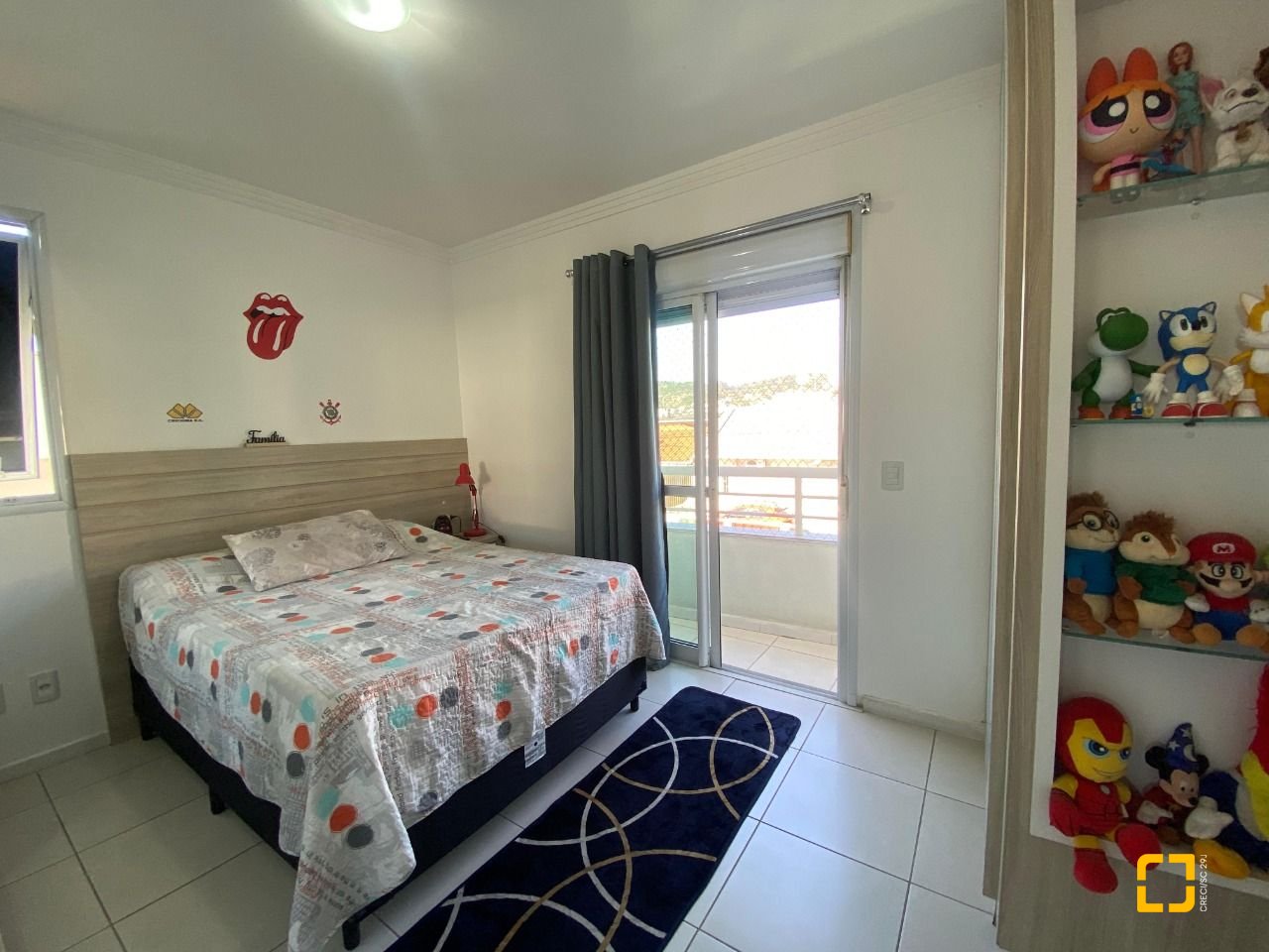 Apartamento com 90m², 3 quartos (sendo 1 suíte), 1 garagem, no bairro Ipiranga em São José